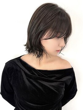 ホットリップ(HOT LIP) オリーブカラーで大人っぽスタイル♪