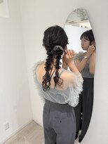 アンキャトル(un quatre)&nbsp;ゆるっとツイン編みおろしヘア