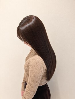 サザエ(SAZAE)の写真/大人女性のための上質サロンで髪質やダメージに合わせて選べるヘアケアや大人女性の魅力を引き出します!