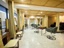 カラーボックスの雰囲気（カーテンでしきって、半個室スペースでゆったりと！）
