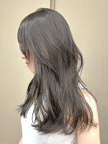 パークレーン アイス イヴェン(park lane ICI yeven) ブリーチなしダブルカラーオリーブグレージュ暗髪レイヤー夏