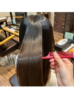 シキオリ(SHIKIORI)&nbsp;毛先までまとまる、自然な艶ストレート◎