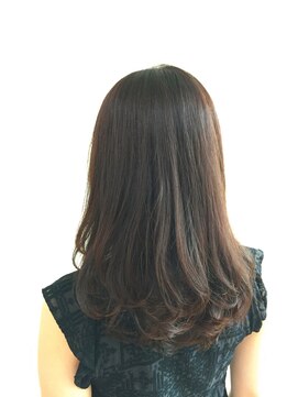ジェム デザイン ヘアサロン(gem Design Hair Salon) ふんわりロングスタイル
