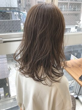 ネス(ness) [RIMMA] 馬場 俊幸:ミルクティベージュ  ／シースルーセミロング