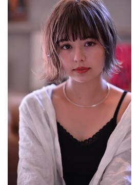 エイチ(H eitf) 原宿H[eitf]エイチ シースルーバング＊レトロボブ