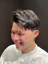 ビーダンディー(Bee dandy) ビジネスカジュアル 黒髪ツーブロックショート 七三アップバング