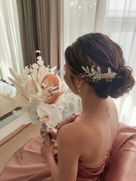 ブラウ ネイル パーティー(Blau Nail Party) ルーズシニヨン