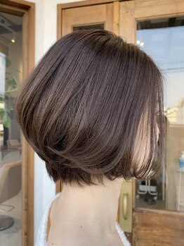 リエットヘアー 杢左店(Lie-et. hair)の写真/髪の内側から輝く透明感と艶が好評◎素髪のキレイさを引き立てる「大人グレージュ」な仕上がりに！