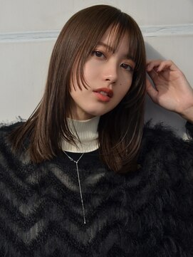 シーン(SCENE) 艶カラー　透明感　ブラウンベージュ　内巻き【天神/今泉】