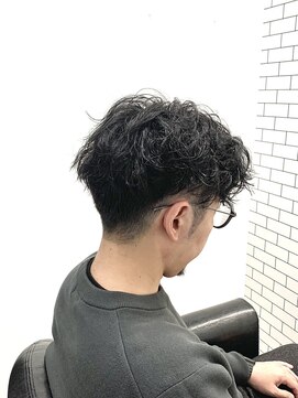 オールデイハローズ(ALL DAY HELLO'S) ビジカジ大人ショートパーマ【河原町】３０代４０代