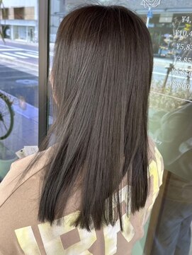 ラ レーヌ バイ ハセ(La reine by HASE) 【イルミナカラー】透け感たっぷりオリーブカラー