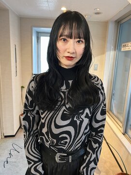 ユヌ(Une) Kotaro ロングウルフにブルーブラック