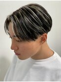ハイライトセンターパートメッシュダブルカラーツーブロック