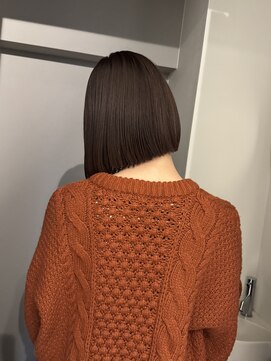 ビューズ(VIEWS) ミディアムボブマロンブラウンブリーチなしカラー(表参道)