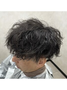 【ボリュームアップ】ゆるめツイストスパイラルパーマ