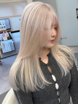 プネル(punel) 原宿　ブロンドミルクティー 海外ヘア/ロングレイヤー　ブリーチ