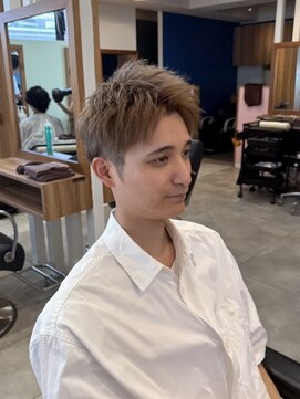 エース(ACE) アップバングショート