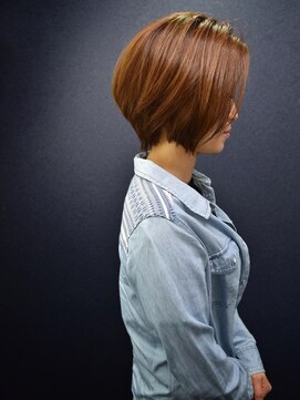 ヘアスタジオヘーフリヒ(HAIR STUDIO HoFLICH) 【何やかんやシルエット重視】