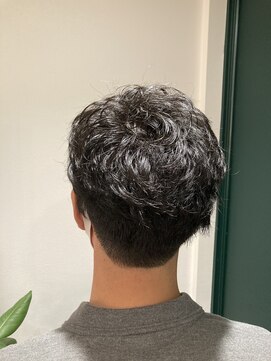 キー(KEY) ゆるつよパーマ