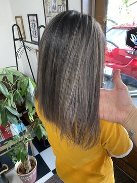 ヘアーデザインサロン スワッグ(Hair design salon SWAG) グレーバレイヤージュ