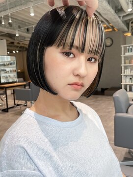 カフ(CAF) 【CAF 照下 フルバング×ミニボブ×インナーカラー】