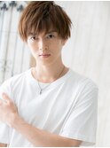 西海岸風ハイトーンカラーの無造作ショートd