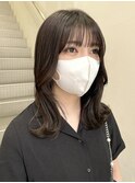 くびれミディアムヘア