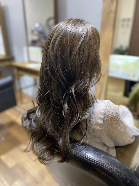 髪質改善ヘアーエステ〔スモーキーアッシュ〕