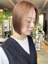 ヌード(NUDE) NUDEダブルカラー切りっぱなしボブハイトーン前下がりボブ