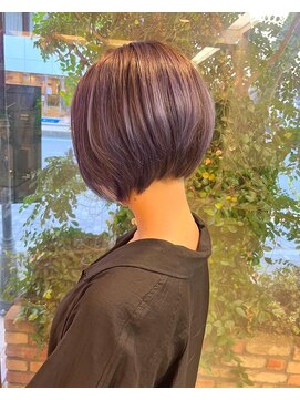 ファーレンピュアスウィート(fahren-pure-suite) ツーブロックボブ