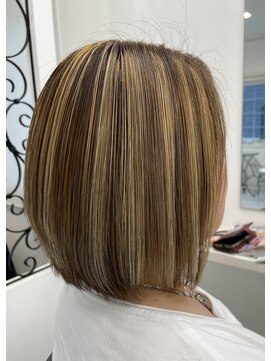 サロンドノア(Salon de NoA) ミディアムボブ