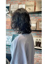 オーガニック アトリエ 大宮(organic+atelier)&nbsp;30代40代ミディアムウルフ前髪パーマくびれひし形抜け感