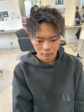 キング 楠葉店(K!ng) 波巻きツイストスパイラルパーマ/フェザーパーマ/眉毛/メンズ
