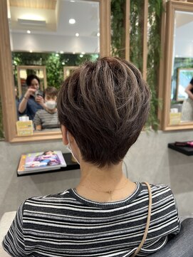 イメージア 町田店(IMAGE A) マダムショートレイヤー白髪染め@30代40代50代60代