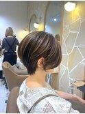 ハイライト＋くびれショートボブ