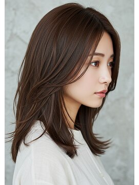 レヴィア(REVIA) レイヤーカット髪質改善トリートメント前髪カット