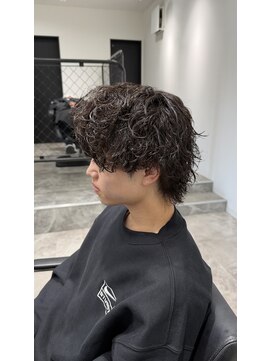 シャドウパーマ