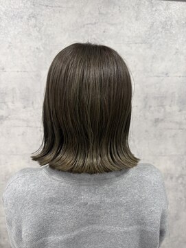 ゼン(zen) 外ハネボブスタイル