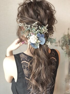 ヘアメイクサロンシャルメ(Hair Make Salon CHARMER) 二次会に☆ゆるふわポニー風