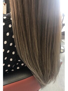 マドゥーズ ヘアショップ(Madoo's hair shop) アッシュグレー