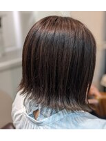 ネウィ グランデ 横浜(newi grande)&nbsp;濡れ髪　切りっぱなし　くすみピンク　セミウェットウェーブ