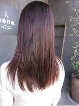 【自然にボリュームとうねりを抑えたい方必見！】ナチュラルストレートで理想のツヤ髪に♪