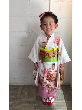 パリスパート2 七五三 日本髪風 面 可愛く スッキリ 古典風 ヘアアレンジ