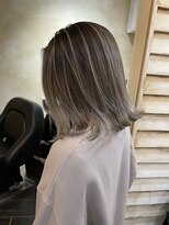 タオ 河原町(Tao) グレーバレイヤージュとボブ