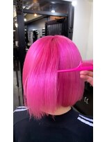 ゾーマ(ZOUMA) ピンク ネオンピンク 派手髪 ボブ