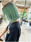 ミントグリーン
