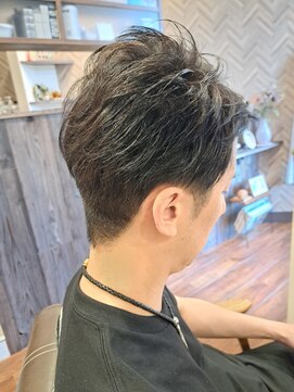 アカリ(akari) ツーブロック好印象ショート