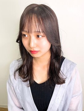 イーストハムアネーロ(EAST HAM anello) ミディアムレイヤー/ふんわりカール/シアーブラウン