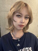 ナループロアボタン(Nalu pu loa BOTAN)&nbsp;ベージュカラー/バタフライカット/レイヤーカット