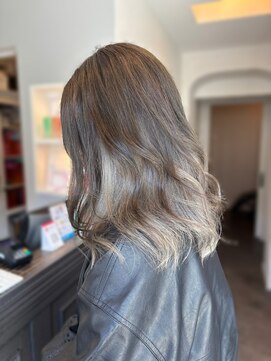 テイスティ プライム(tasty prime) 春のインナーカラー